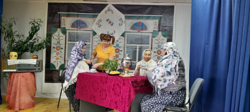 Мәмәтхуҗада театр дөньясының сәхнә арты белән таныштылар