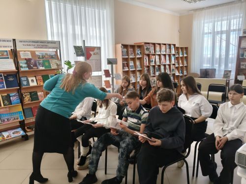В Верхнеуслонской библиотеке провели встречу «Мир профессий и твое место в нем»