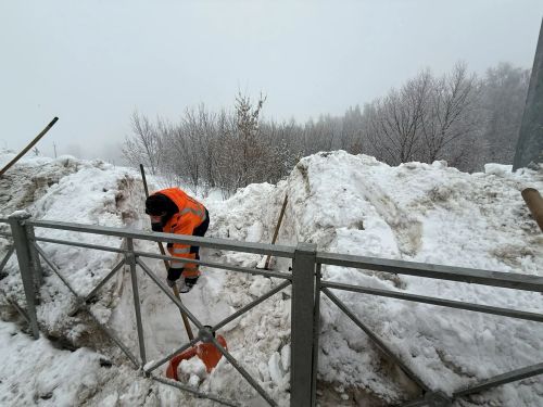 В Верхнеуслонском районе готовятся к паводку: чистят водопропускные трубы