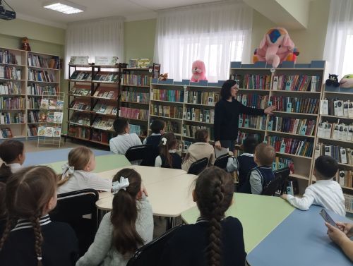 Балалар китапханәсендә китапларны сак кулланырга өйрәнделәр