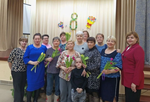 «Сердце ждет, а тыл крепчает»: в Печищах поздравили жен и матерей бойцов СВО