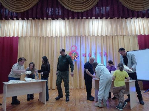 В Майданском СДК песнями и танцами встретили весну и поздравили женщин