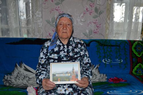 «Слава Богу, я живу хорошо»: в д.Харино встретили 94-летие Ольги Якуниной