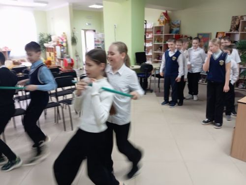Патриотический час памяти героя Алексея Исаева прошёл в детской библиотеке