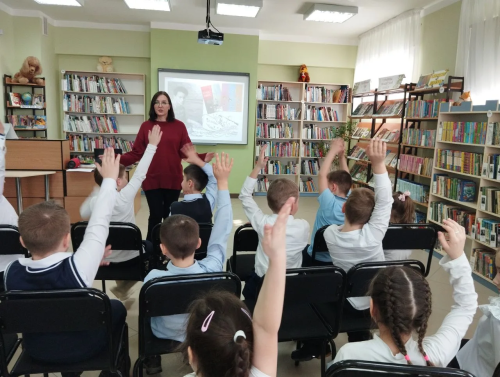 Балалар китапханәсе укучылары диңгез маҗаралары дөньясын ачтылар