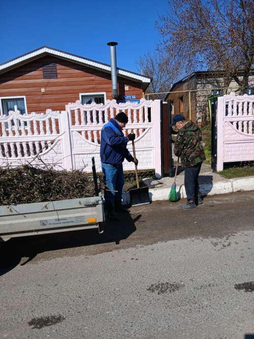 Более двух тысяч жителей Верхнеуслонского района вышли на субботники