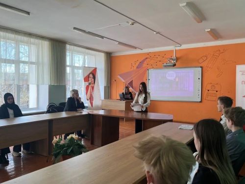В Верхнеуслонской школе прошёл круглый стол «Мы против экстремизма»