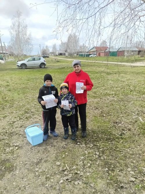 В Кильдееве прошла акция о правилах поведения при встрече с бродячими собаками