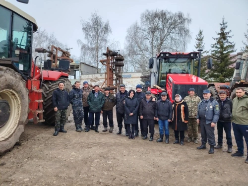 Авыл хуҗалыгы оешмалары язгы кыр эшләренә әзер