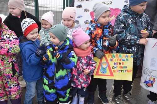 В Верхнем Услоне провели рейды и акции по безопасности детей в автомобилях