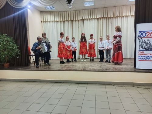 В Макулове детей научили старинным народным играм