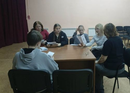 В Кильдееве подросткам рассказали о телефоне доверия