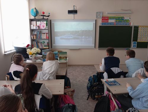 Балалар китапханәсендә районның 95 еллыгына туган якны өйрәнү сәгате узды