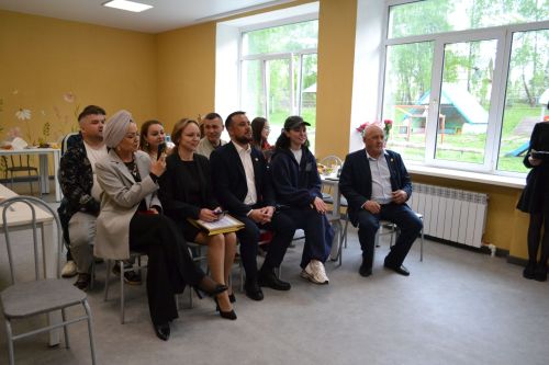 «Добрые люди» подарили школьной столовой новую жизнь