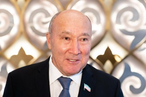 Марат Ахметов поздравил работников СМИ Татарстана с Днем печати республики