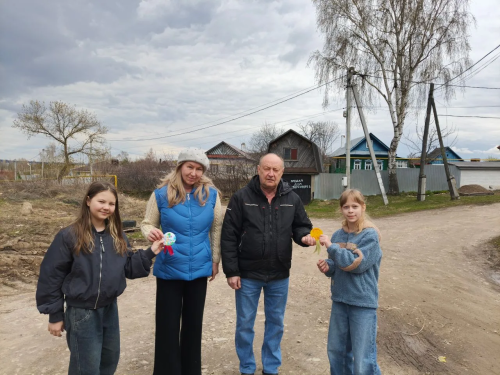 Печище балалары кояшлы көнгә елмаеп карый