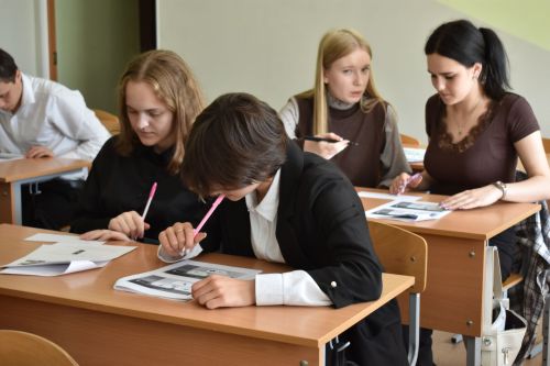 Верхнеуслонские школьники посоревновались в знании правил дорожного движения