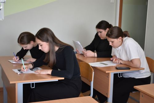 Верхнеуслонские школьники посоревновались в знании правил дорожного движения