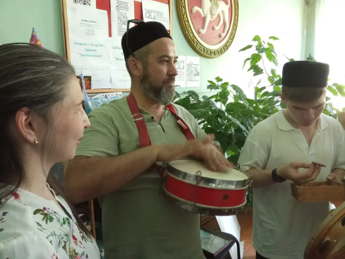 Кызыл Байракта шәкертләр кунакта булдылар