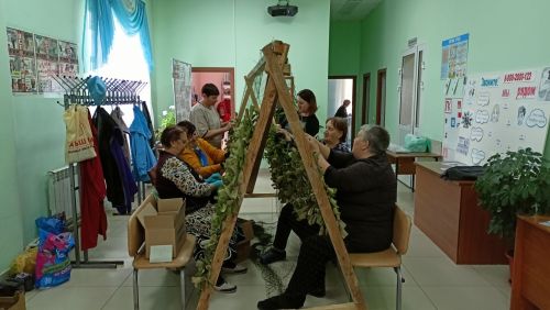 Маскировочные сети и посылки отправили бойцам из Кильдеева