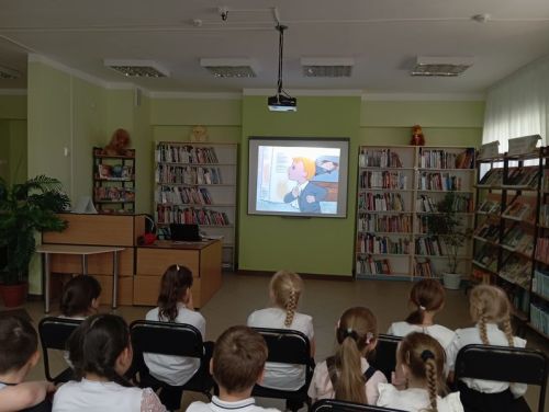 Урок «Букв таинственная вязь» прошёл в библиотеке Верхнего Услона