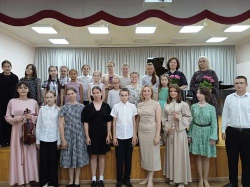 В Верхнем Услоне прошел концерт юных пианистов
