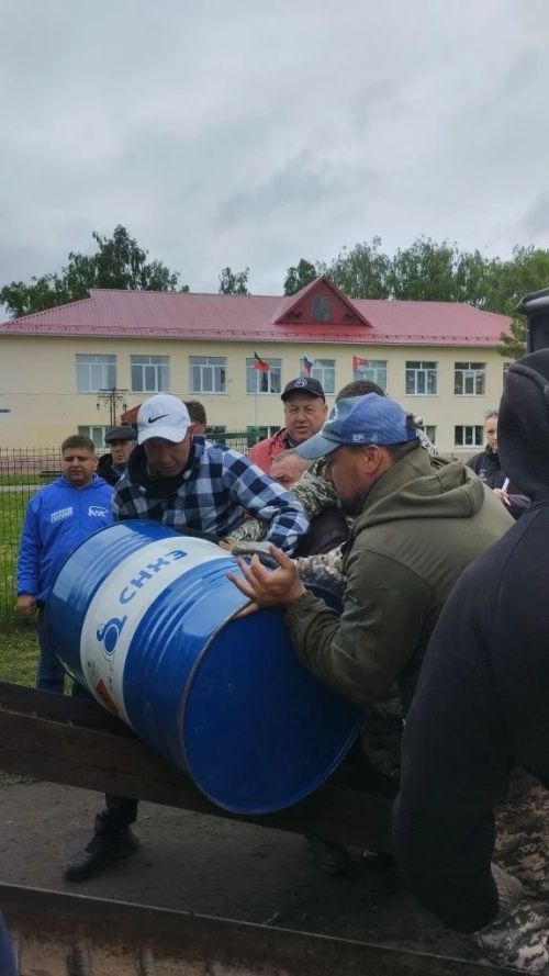 127-я фура с гуманитарной помощью из Верхнего Услона отправилась на передовую