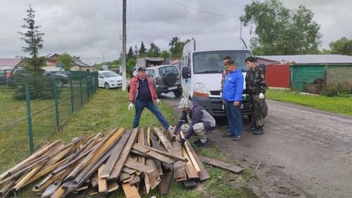127-я фура с гуманитарной помощью из Верхнего Услона отправилась на передовую