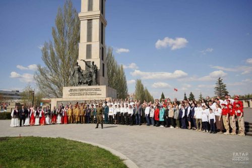 В парке Победы Казани сняли клип на песню «Солдатлар» для всероссийской акции