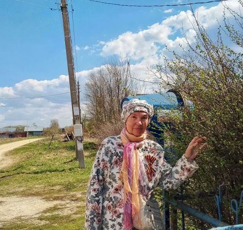 «Островок надежды» вручил георгиевские ленточки подопечным к 9 Мая