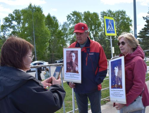Парад Победы в Верхнем Услоне: слёзы, песни и белые голуби