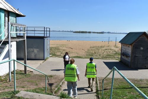 Свалку строительного мусора у дороги нашли в Верхнем Услоне во время рейда