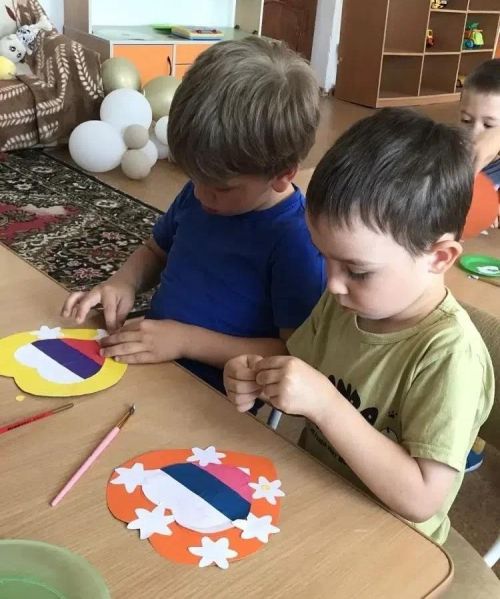 Балалар Россия көненең әһәмиятен аңладылар