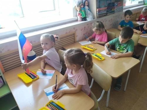 Балалар Россия көненең әһәмиятен аңладылар