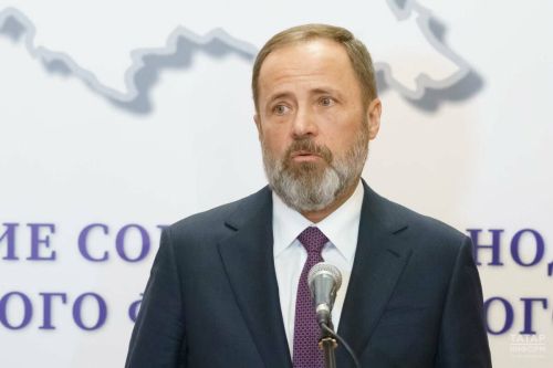 Полпред Комаров поздравил жителей Приволжья с Днём России
