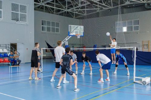 Первый турнир по мини-волейболу прошел в Верхнем Услоне