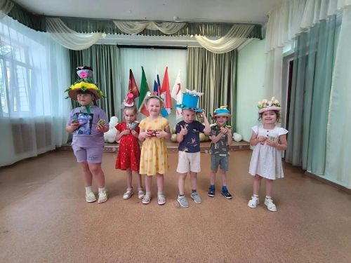 “Каенкай”да баш киемнәре бәйгесе үтте