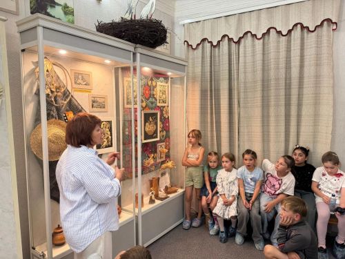 Яр Буе Морквашы балалары Белоруссия әдәбияте белән таныштылар