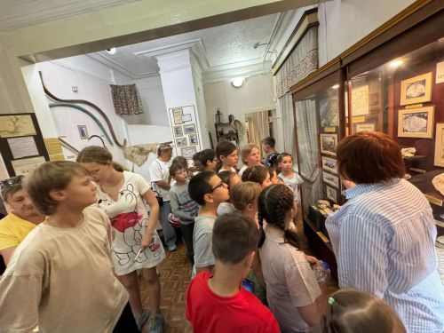 Яр Буе Морквашы балалары Белоруссия әдәбияте белән таныштылар
