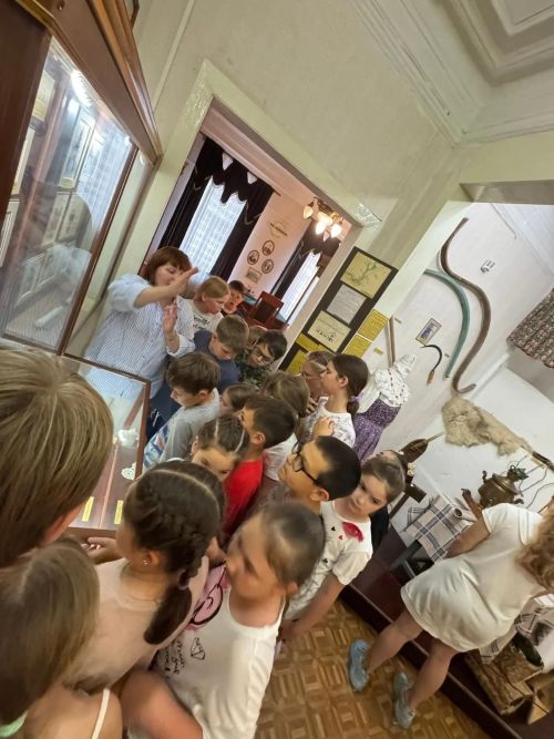 Яр Буе Морквашы балалары Белоруссия әдәбияте белән таныштылар