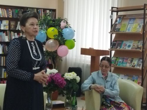 Встреча с писательницей и общественным деятелем прошла в Верхнем Услоне