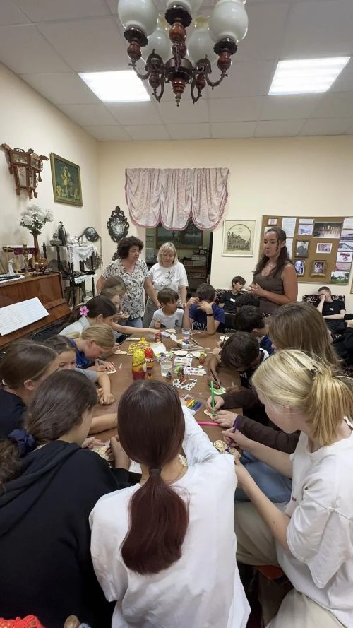 В Набережных Морквашах школьников познакомили с народными промыслами