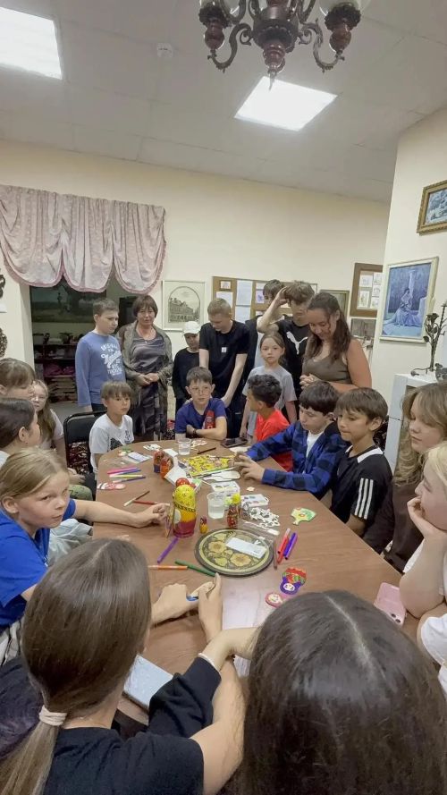 В Набережных Морквашах школьников познакомили с народными промыслами