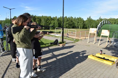 В Верхнем Услоне ярко и весело встретили лето