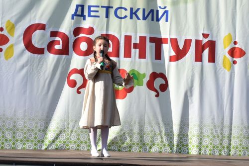 В Верхнем Услоне ярко и весело встретили лето
