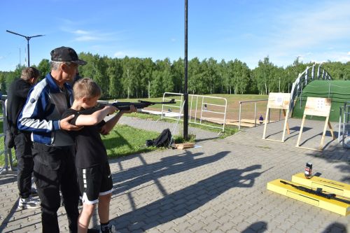В Верхнем Услоне ярко и весело встретили лето