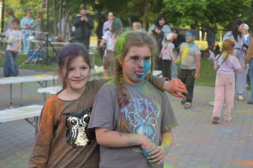 В Верхнем Услоне ярко и весело встретили лето