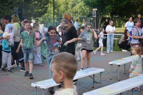 В Верхнем Услоне ярко и весело встретили лето