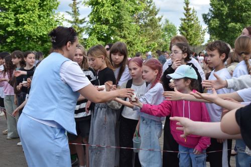 В Верхнем Услоне ярко и весело встретили лето