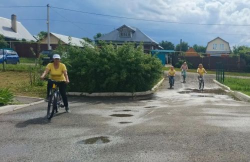 В Шеланге серебряные волонтёры освоили азы здорового долголетия